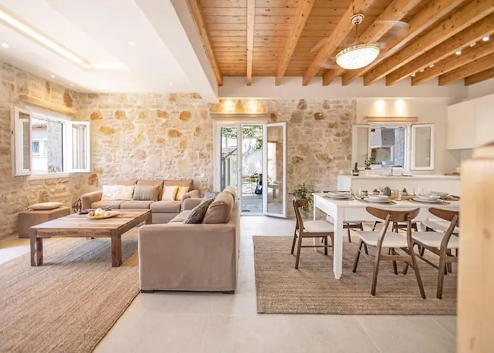 Emily\'S Cottage House